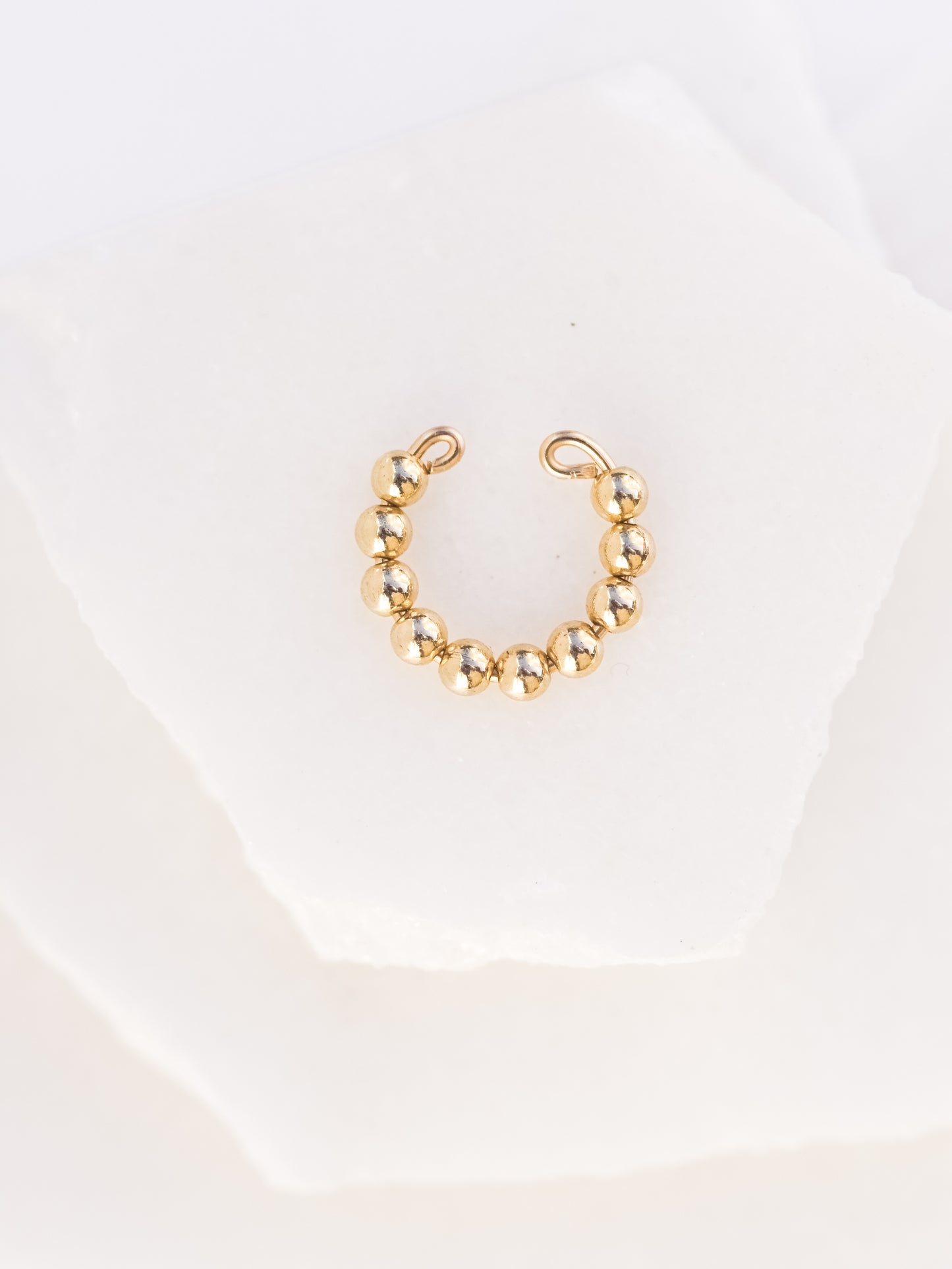 Ohrklemmen mit Goldkügelchen