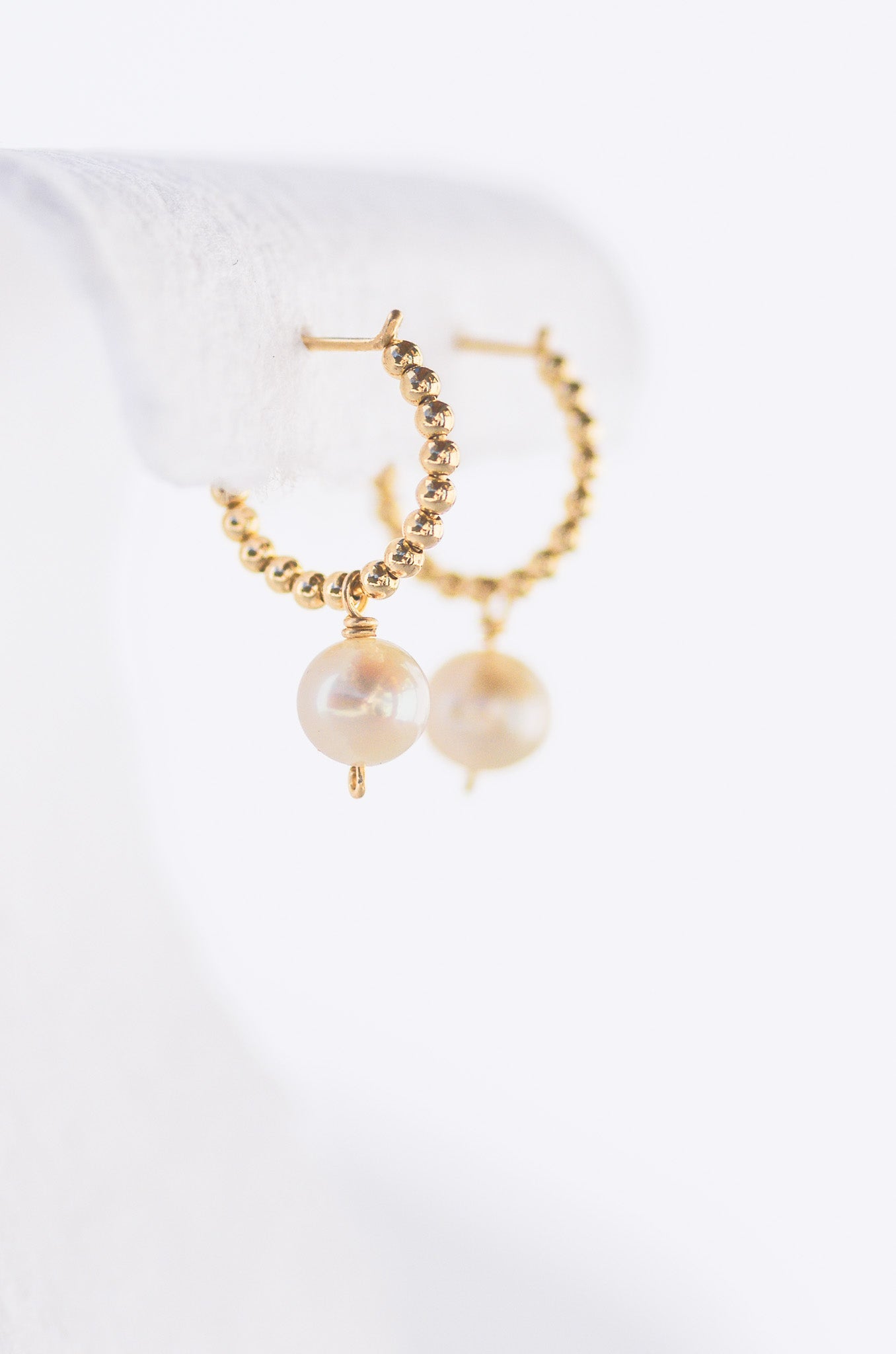 Gold beads huggie earring with pearl