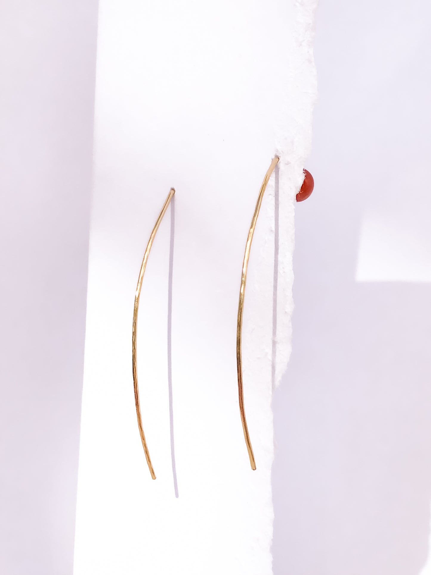 Minimalistische Einfädler-Ohrringe | Karneol &amp; Gold