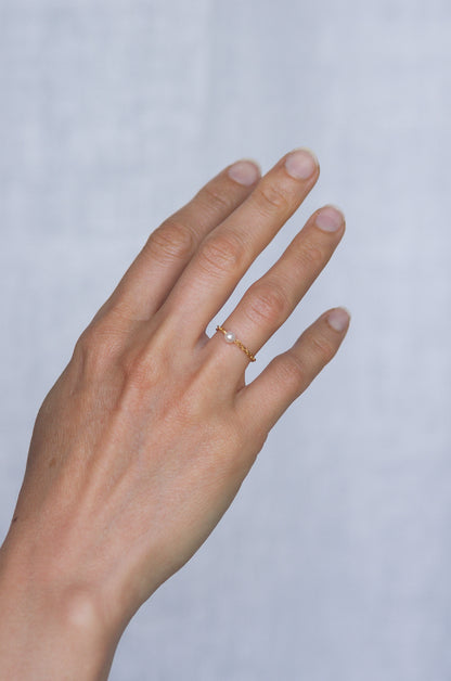 Pearl Chain Ring