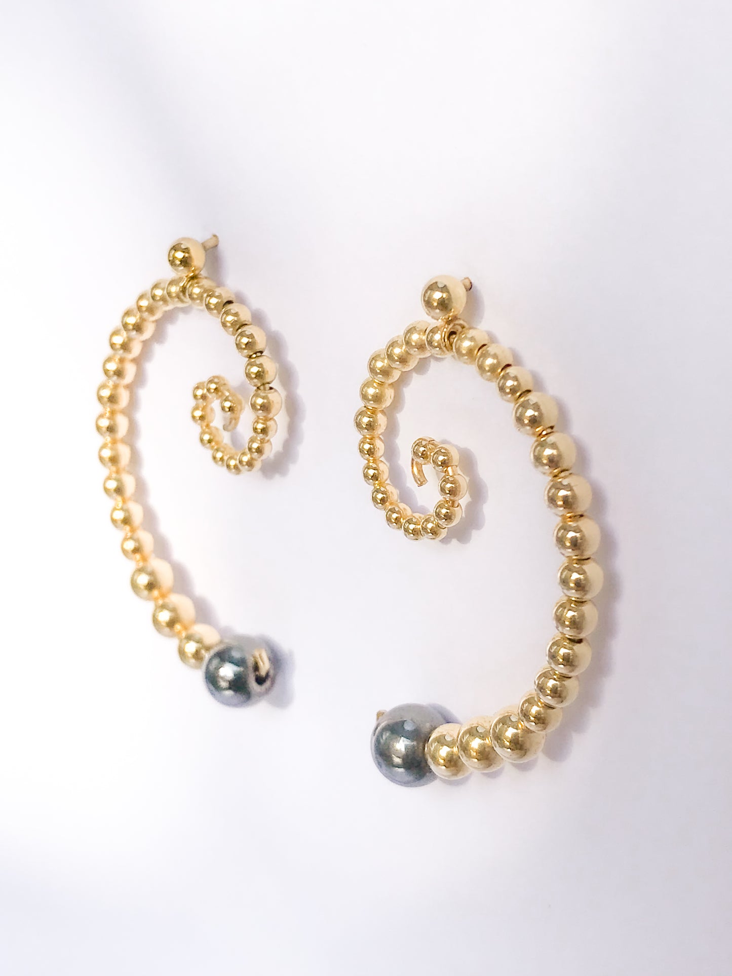 Spiral Ohrringe mit Hematit | Gold oder Silber