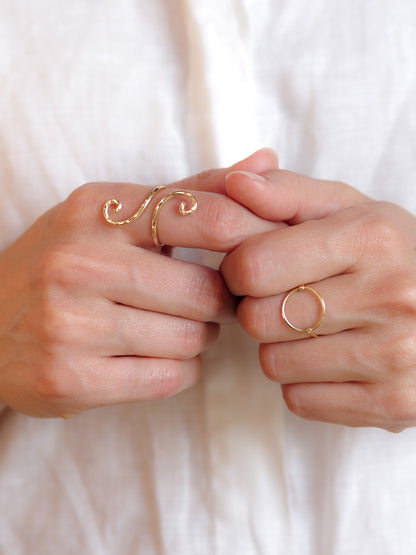 Dicker Spiral Ring